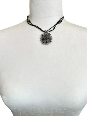 Vintage-Style Black Leather Cord Choker Necklace with Red Pendant